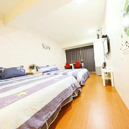 星霖之家 Daire Taichung Dış mekan fotoğraf
